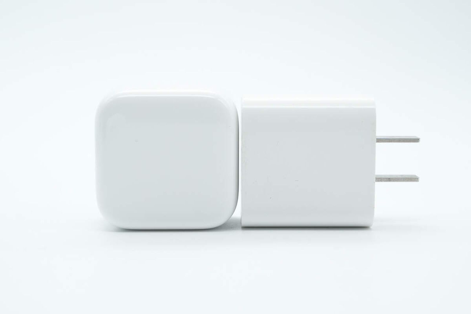 Apple-20W-vs-40W-to-60W-Charger.jpg