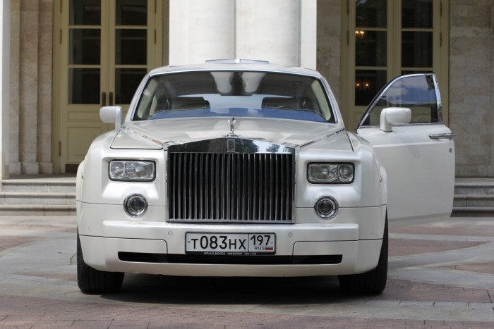 rolls_royce_rolls_royce_auto_automotive_bridal_car_limousine_wedding-841879.jpg!d.jpg