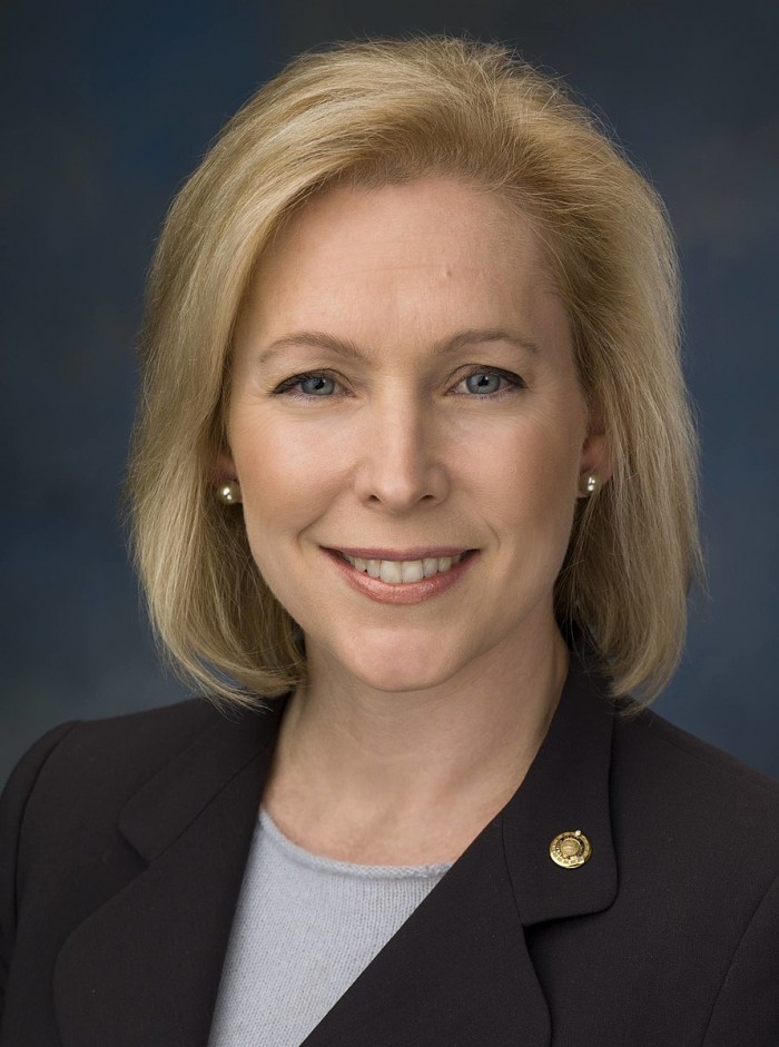 892px-Kirsten_Gillibrand,_official_portrait,_112th_Congress_(cropped).jpg