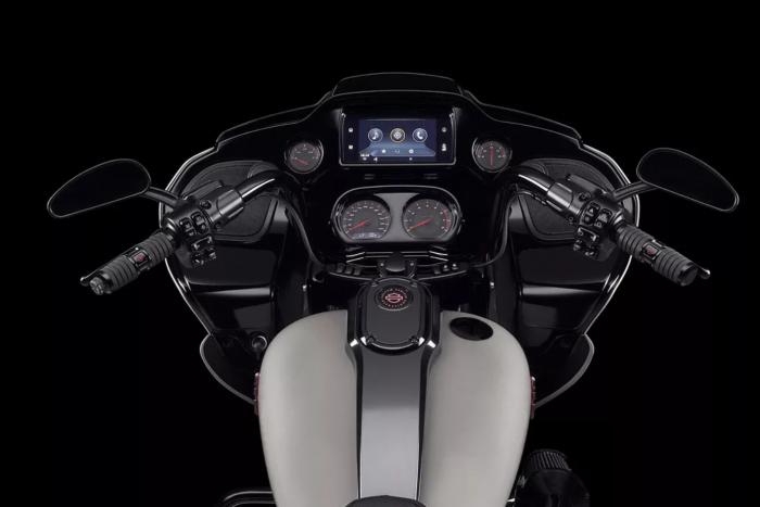 Screenshot_2020-03-07 Harley-Davidson first to include Android Auto with infotainment package - Roadshow.png