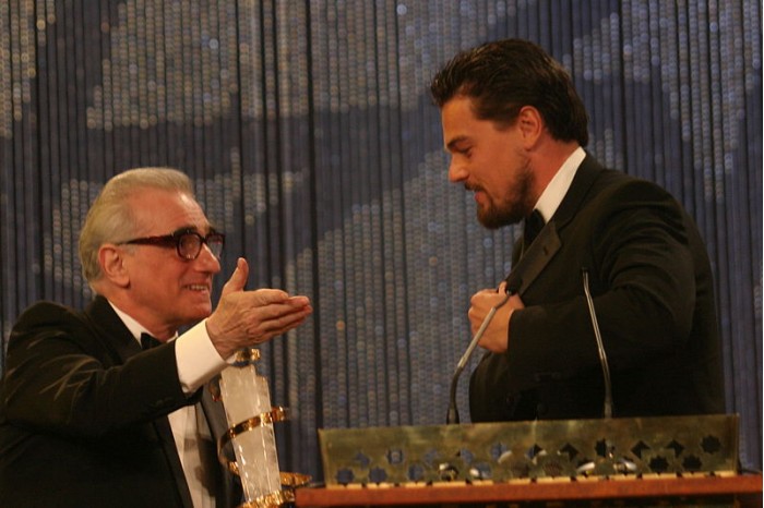 800px-Martin_Scorsese_y_Leonardo_DiCaprio.jpg