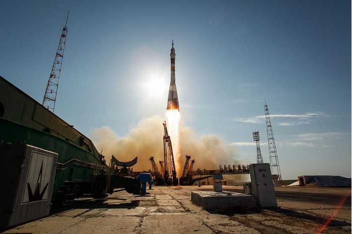 800px-Expedition_31_Soyuz_launch.jpg