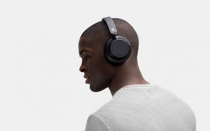 Surface-Headphones-2-Context-1.jpg