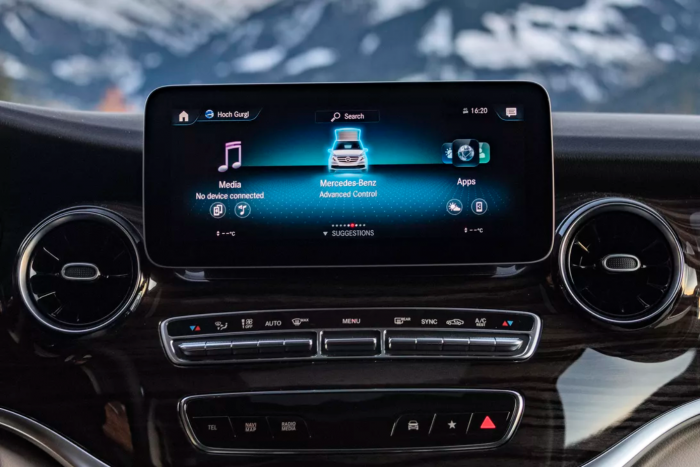 Screenshot_2020-05-09 Mercedes-Benz to make MBUX artificial intelligence tech even more proactive - Roadshow.png