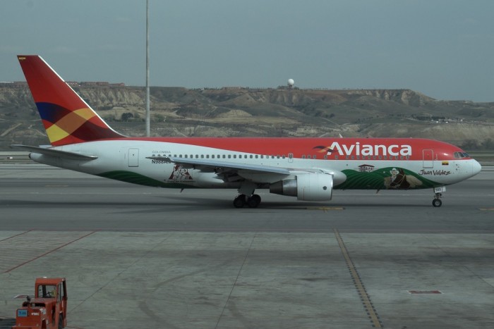 Avianca_B762_N988AN.jpg