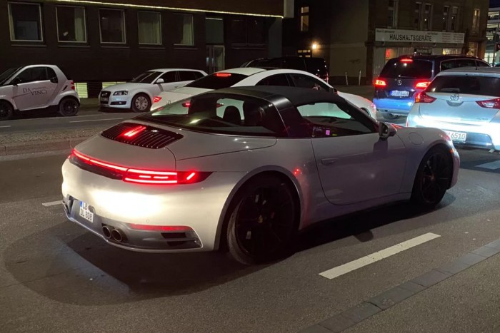 Screenshot_2020-05-15 Porsche 911 Targa teased ahead of Monday debut - Roadshow.jpg