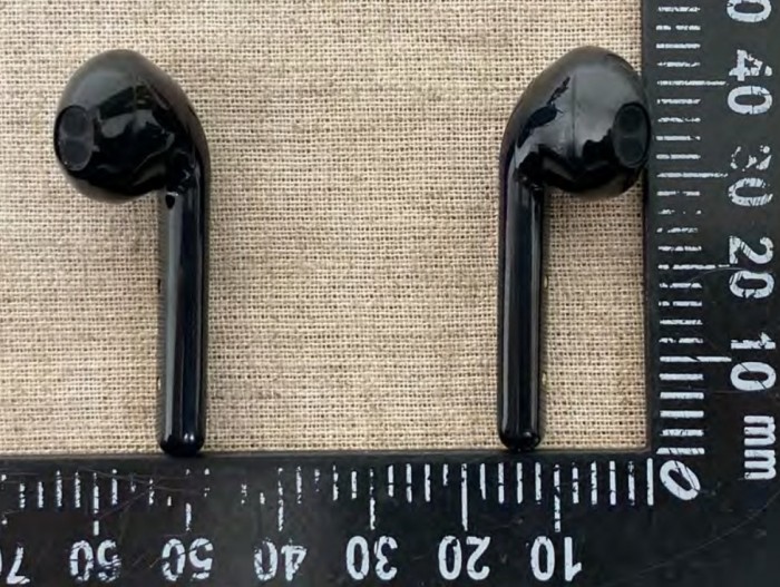 htc-earbuds-1.jpg