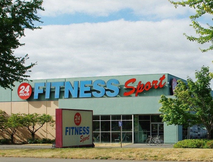 24_Hour_Fitness_on_TV_Highway_-_Hillsboro,_Oregon.jpg
