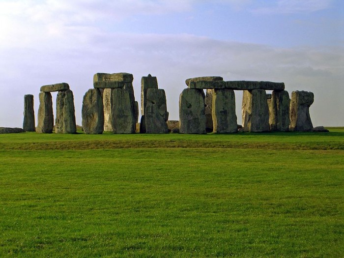Stonehenge_Distance.jpg