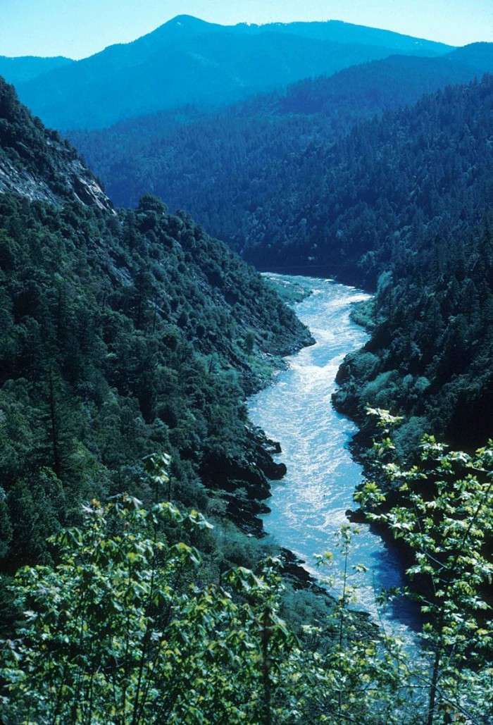 800px-Klamath_river_California.jpg