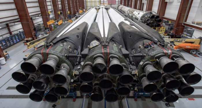 SPACEX-FALCON-HEAVY-BLOCK-5-LAUNCH-DEBUT-740x396.png