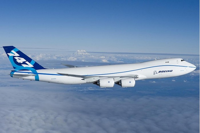 800px-Boeing_747-8_first_flight_Everett,_WA.jpg