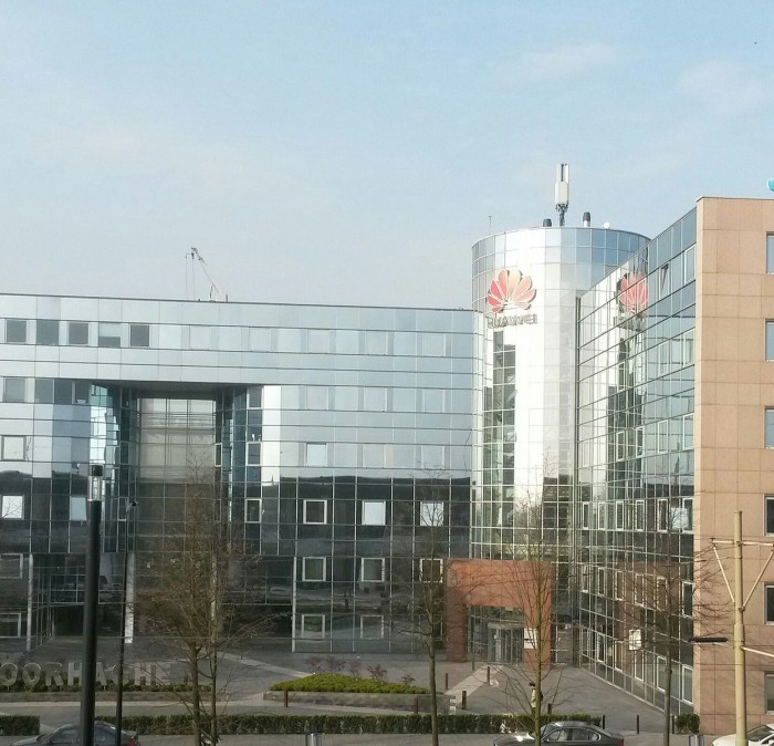 1246px-Huawei_Voorburg.jpg