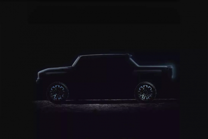 Screenshot_2020-08-18 Hummer EV logo possibly outed in trademark application - Roadshow.png