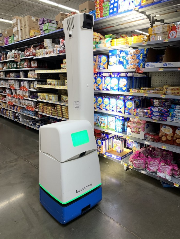 Bossa_Nova_robot_scanning_shelf_at_Walmart.jpg