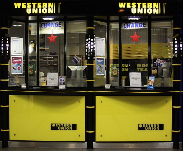 931px-Western_Union_Schalter_am_Hauptbahnhof_Muenchen.JPG