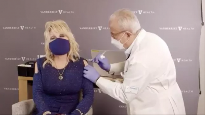 Screenshot_2021-03-03 dolly-parton-vaccine-social-crop png（WEBP 图像，644x362 像素）.png
