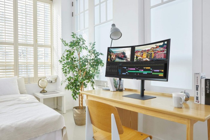 Photo-Samsung-Launches-New-High-Resolution-2021-Monitor-Lineup-4.jpg