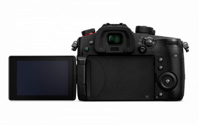 panasonic-lumix-gh5ii-3.jpg