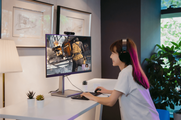 6 Lenovo-LC50-Monitor-Webcam_Live-Stream-Games-1024x683.png