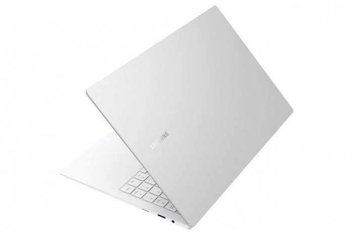 Galaxy-Book-Pro_15_WiFi_Silver_017_Dynamic5_US.jpg