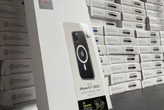 Spigen-iPhone-13-Case-leak.jpg