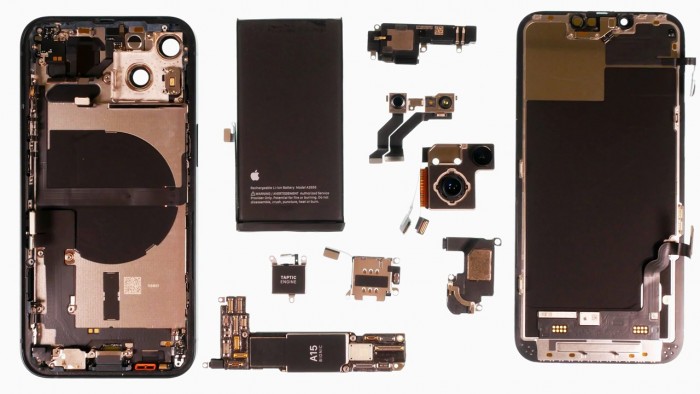 iPhone 13 Teardown