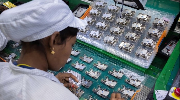 45716-88917-000-lead-Apple-supply-chain-in-India-xl.jpg