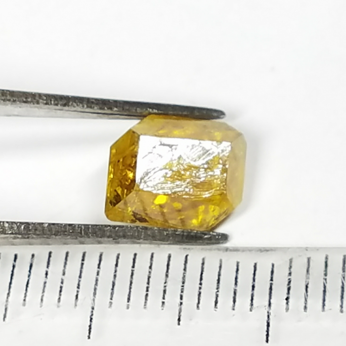 Large_synthetic_diamond.png