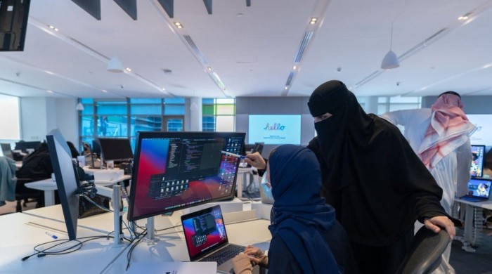 46867-91359-apple-developer-academy-saudi-arabia-xl.jpg