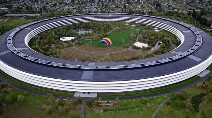 48210-94177-36158-66999-200609-ApplePark-xl-xl[1].jpg