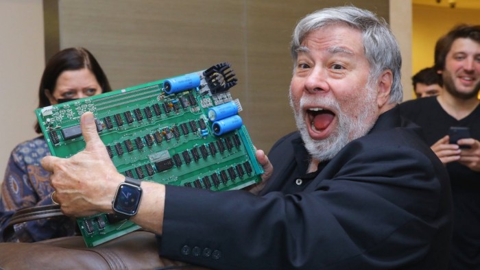 48649-95006-000-lead-Woz-xl.jpg