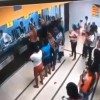 电子设备突然起火 男子在约翰内斯堡机场脱裤避险