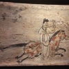 博物馆展出中国最早“快递小哥”壁画砖 栩栩如生唯独没有嘴巴