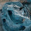 美国加州一男子在自家后院建造迪士尼经典过山车