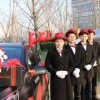圣诞装京尊达小姐姐亮相 京东：服务还需要更多色彩