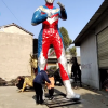 一生的财富 四川爸爸亲自打造5米高奥特曼为儿子庆生