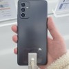 [图]Galaxy A82真机谍照曝光：放弃旋转摄像头设计