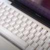 高级玩家为MacBook Pro改装了一个机械键盘 但他再也无法关上盖子了