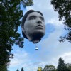东京奥运赛场上空出现巨大人脸：6层楼高 网友惊呼太恐怖