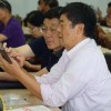 老人每天刷手机超过9小时 网瘾老人背后不全是孤独