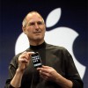 乔布斯曾在初代iPhone正式发布前向记者私密分享并现场表演摔机
