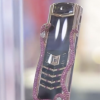 VERTU 4G眼镜蛇手机亮相：镶嵌439颗红宝石卖289万