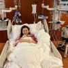 李嘉欣晒病床照自曝病重入ICU抢救48小时