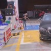 加油时抖油管真的会多出一管油？中国石化回应：这样做是白忙活