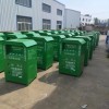 “慈善旧衣回收”生意经：仿冒回收箱摆小区，有人称年赚数十万