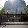 苹果公司计划拆除波特兰店的钢铁安全围栏 用透明的聚碳酸酯取代