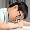 未成年近视眼人数超1亿 “高科技”近视矫正真有奇效？