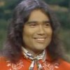 Google涂鸦纪念美国原住民喜剧演员Charlie Hill诞辰71周年