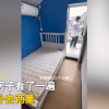 仨小伙为省钱租1间房：不同时间睡 吃苦耐劳获网友鼓励